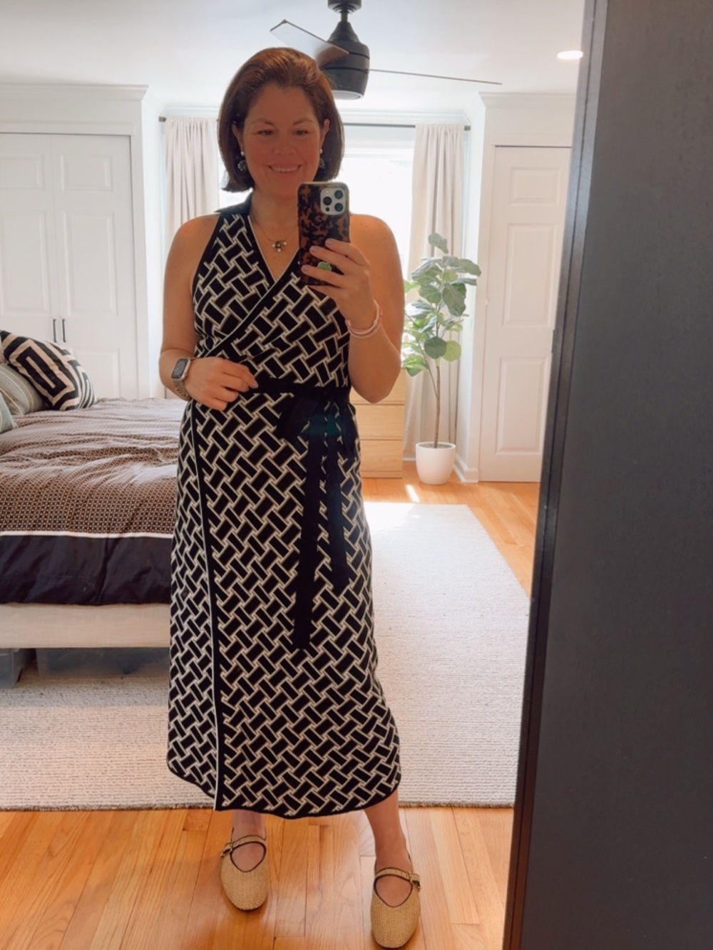 Diane Von Furstenberg Black & Cream Sleeveless Wrap Midi Dress